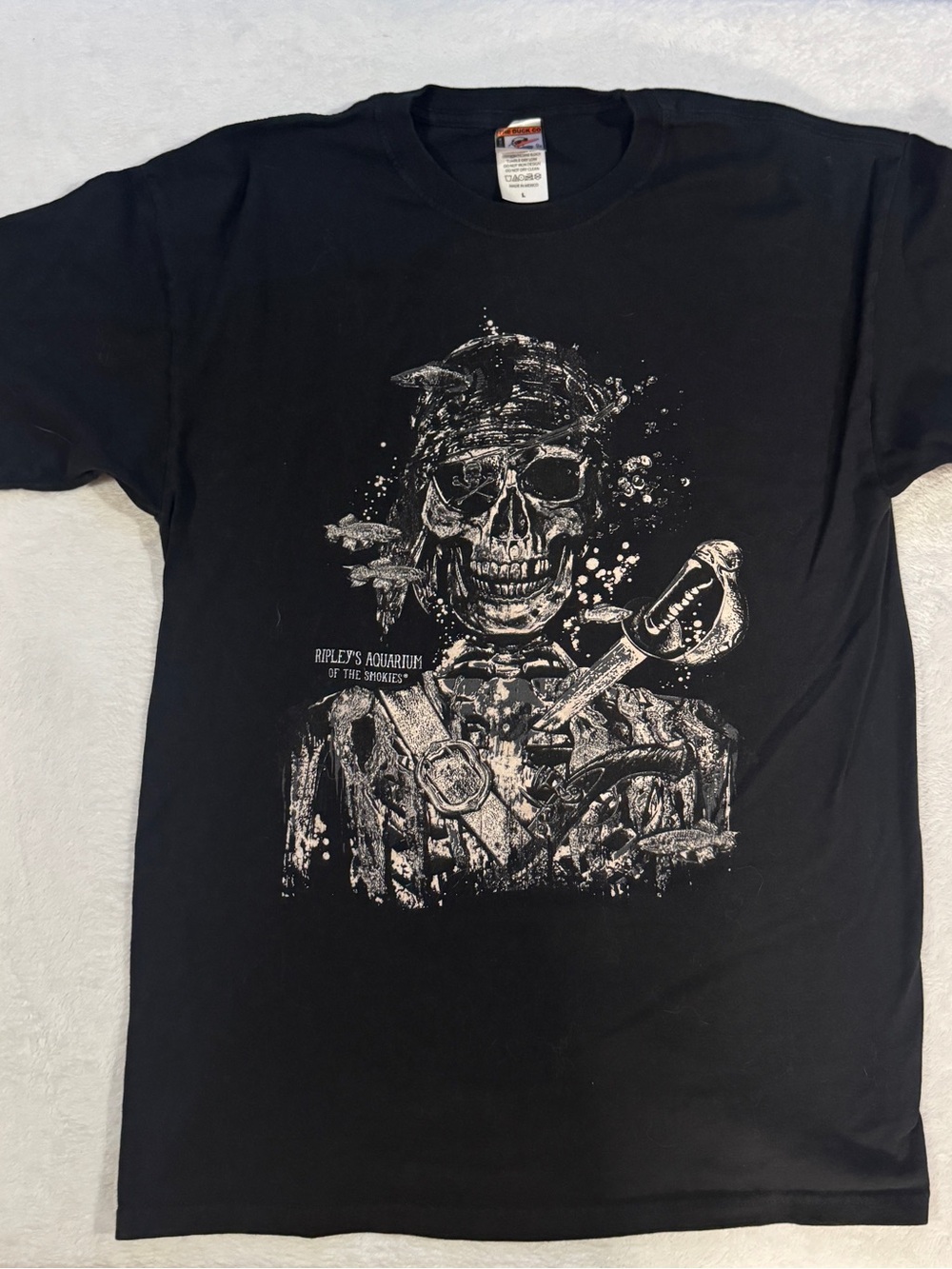 The Duck Co Ripley's Aquarium Of The Smokies Pirate Skeleton T-Shirt L Black